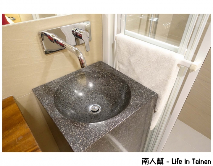 【台北市松山區-住宿】近饒河街夜市.松山車站.捷運站│團購住宿2000元有找 ~ 天使商旅 台北101
