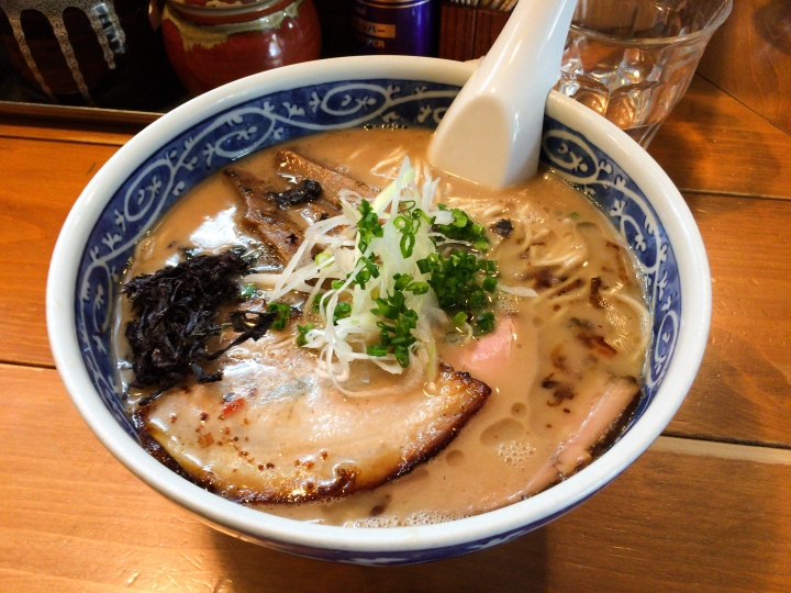 【美食。食記】東京 板橋 膠質濃厚 豚骨飄香 愚直 拉麵 女性 推薦 女生