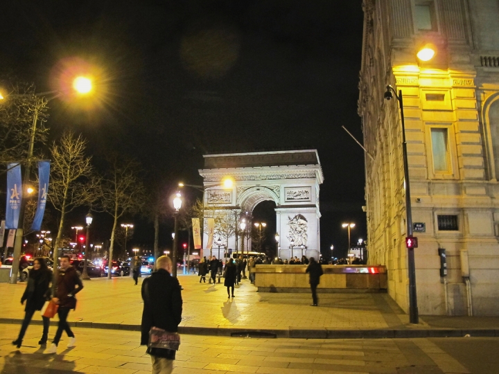 【Paris.走跳】瑪德蓮教堂、香榭麗舍大道與凱旋門_巴黎第八區散策