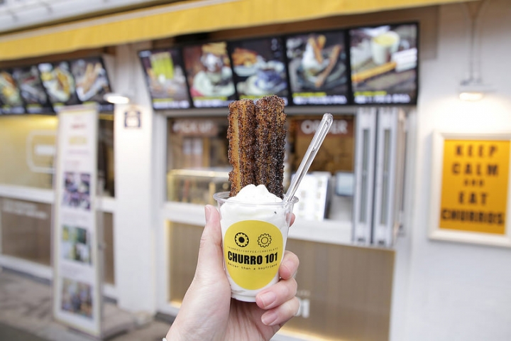 【玩 韓國】首爾 三清洞必吃CHURRO101外酥內Q吉拿棒。就連蔡依林也愛不釋手~