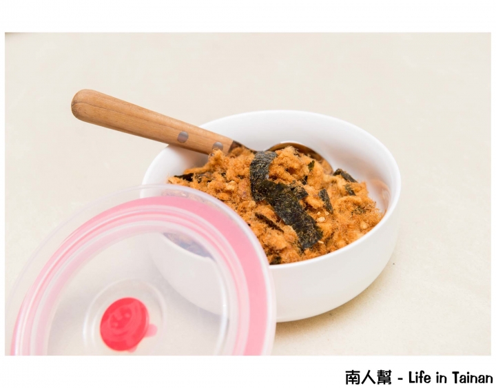 【台南麻豆區-美食】獨家柚香肉絲│寶寶版肉鬆│麻豆手工天然肉鬆.肉脯.肉乾~麻善橋