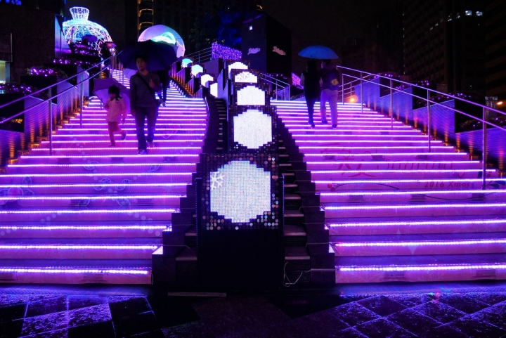 【台北信義區 | 活動】雨夜中的浪漫耶誕廣場★阪急百貨愛。Sharing聖誕活動