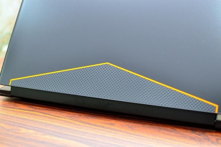 GIGABYTE Aero14 V7,搭載Kaby Lake CPU測試首發