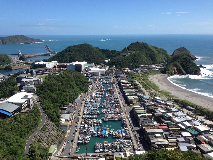 颱風在前,無懼! 8天環島,6天折返!