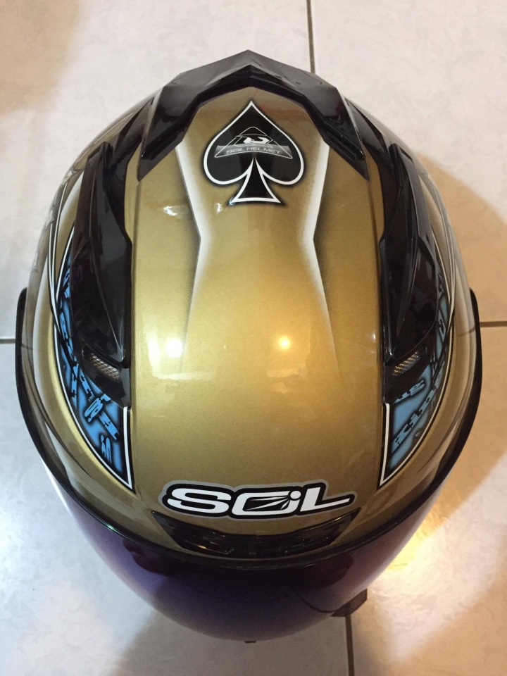 【微開箱】SOL SF-3 首次購買全罩式安全帽的心得 2011年JET POWER車廂放得下!!