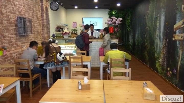 (鹽埕區)(嚐鮮)攝飲動漫主題餐廳
