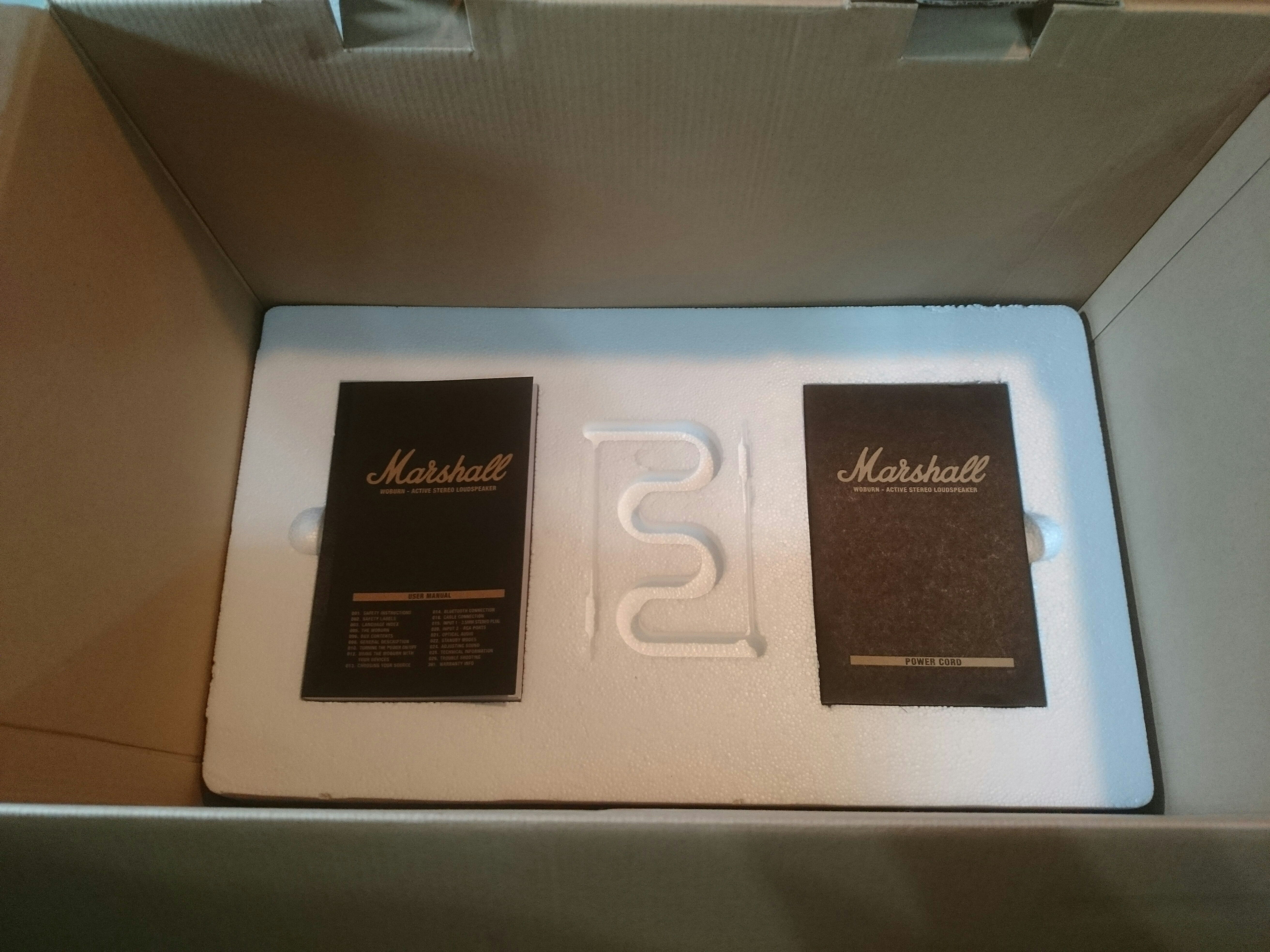 (偽開箱) Marshall Woburn 復古藍牙喇叭 荔枝白 不專業分享