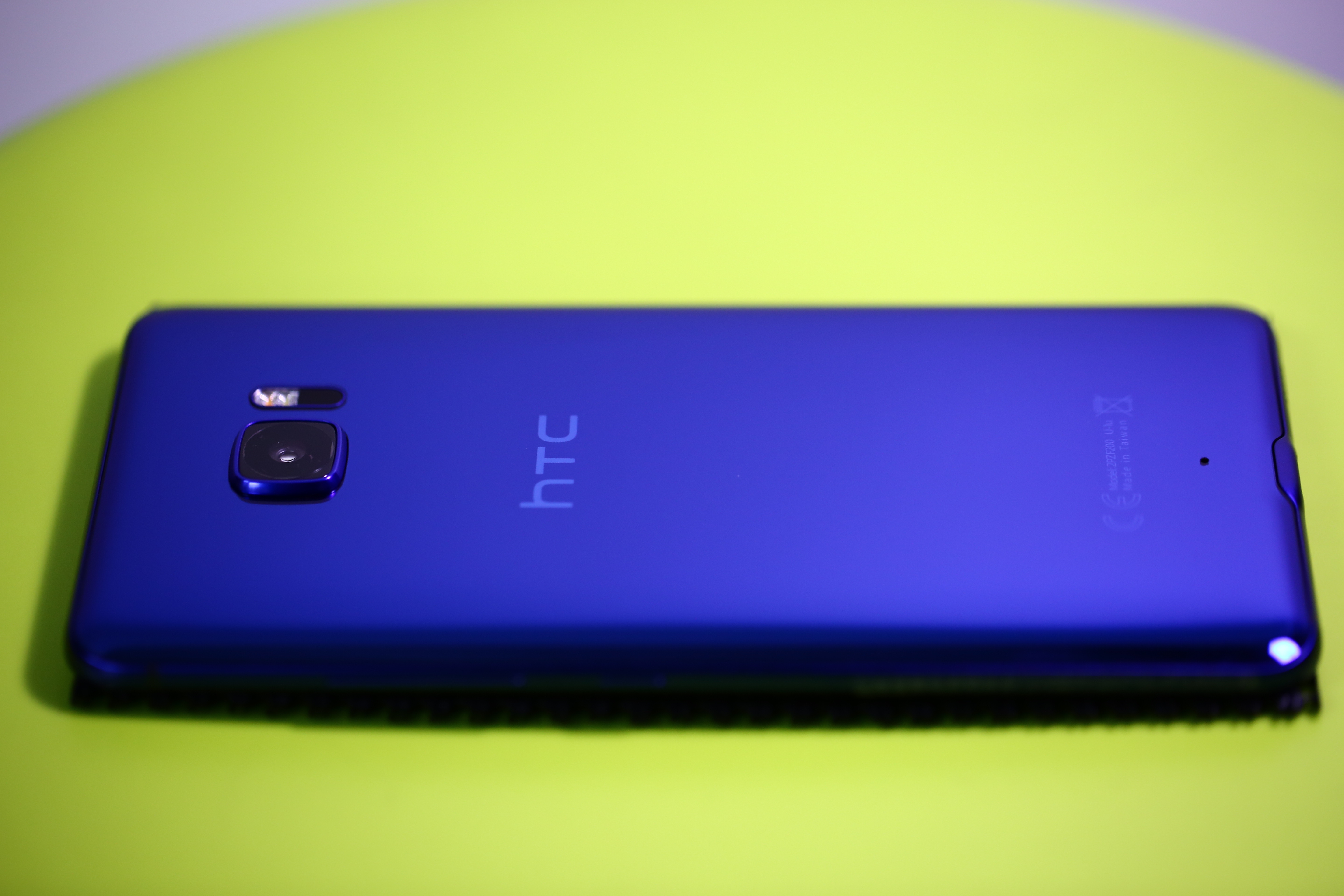 HTC U Ultra開箱及簡單評測(多圖)1/25更新