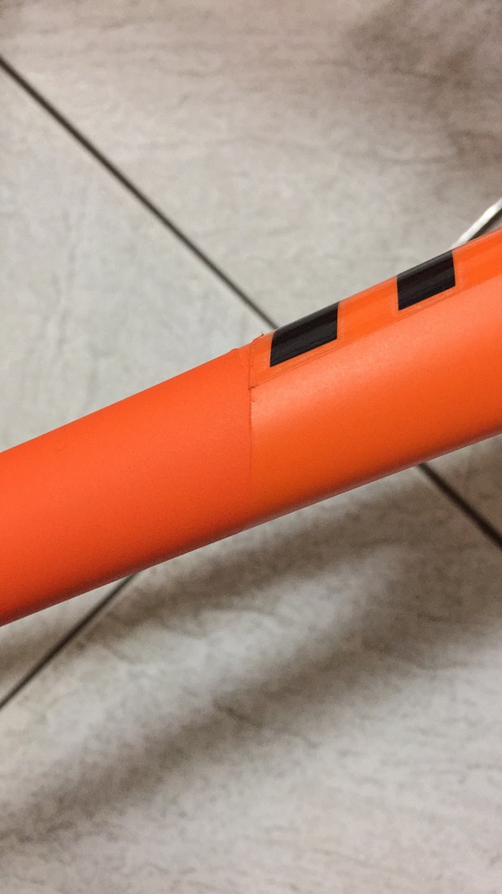 TCR ADV1碳纖車架輕嗑傷-DIY修補紀錄