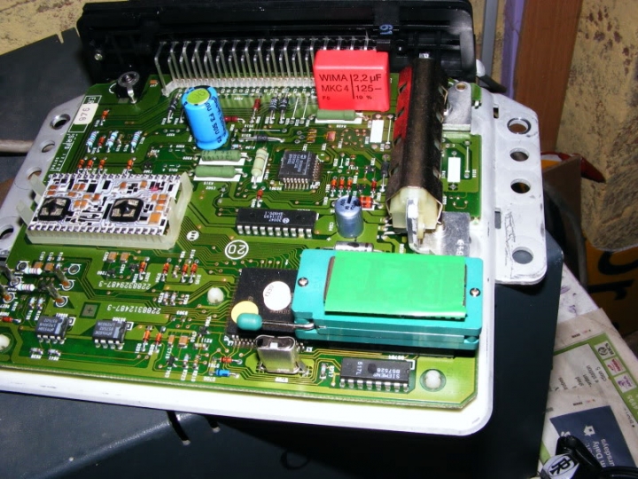 Volvo 940陸地坦克裝備升級Part 7:點火、供油晶片升級(EZ-116K、LH 2.4)