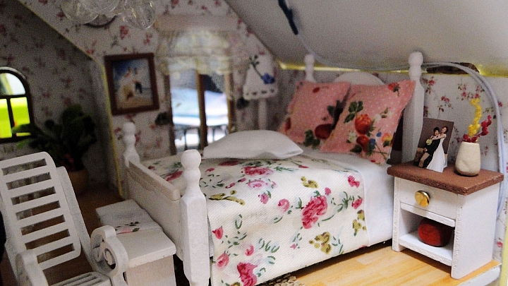 【分享】獨棟袖珍透天厝:愛情公寓 Love House