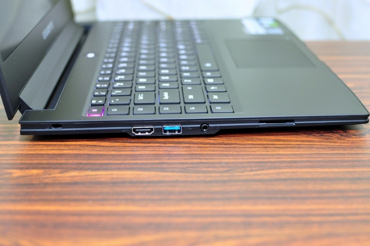 GIGABYTE Aero14 V7,搭載Kaby Lake CPU測試首發