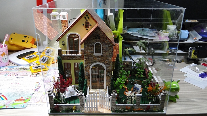 【分享】獨棟袖珍透天厝:愛情公寓 Love House