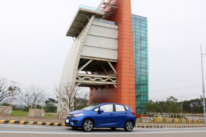 讓女友安全上路,Honda Fit S代開箱