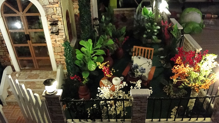 【分享】獨棟袖珍透天厝:愛情公寓 Love House