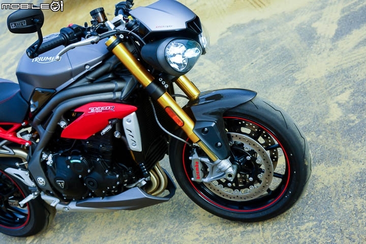 配備滿載暴力街跑 Triumph Speed Triple 1050R