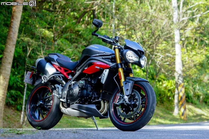 配備滿載暴力街跑 Triumph Speed Triple 1050R