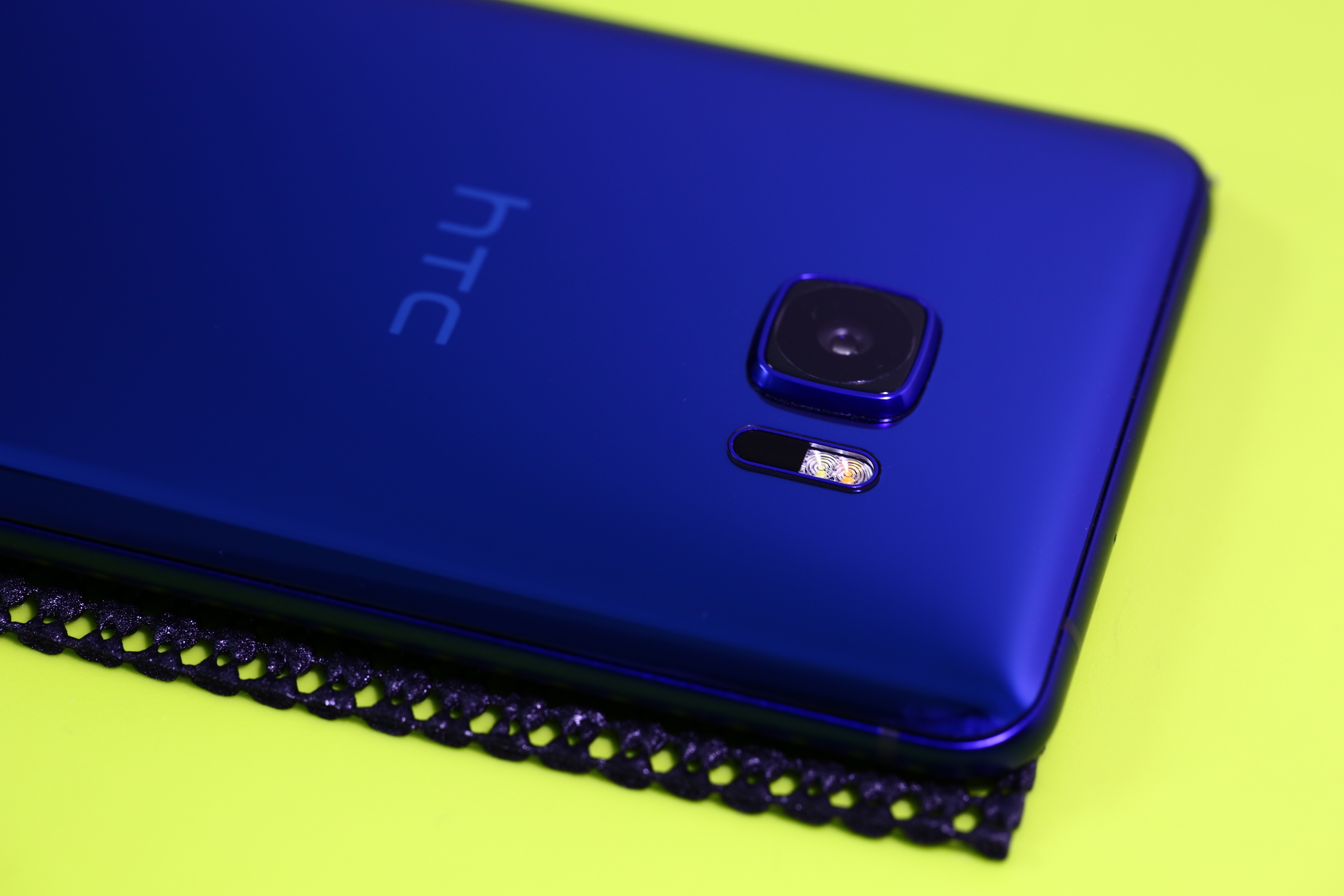 HTC U Ultra開箱及簡單評測(多圖)1/25更新