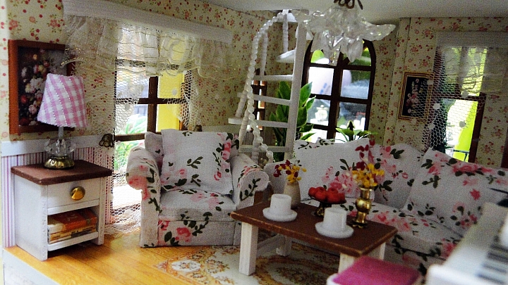 【分享】獨棟袖珍透天厝:愛情公寓 Love House