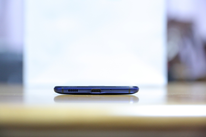 HTC U Ultra 寶石藍開箱 質感非凡!!