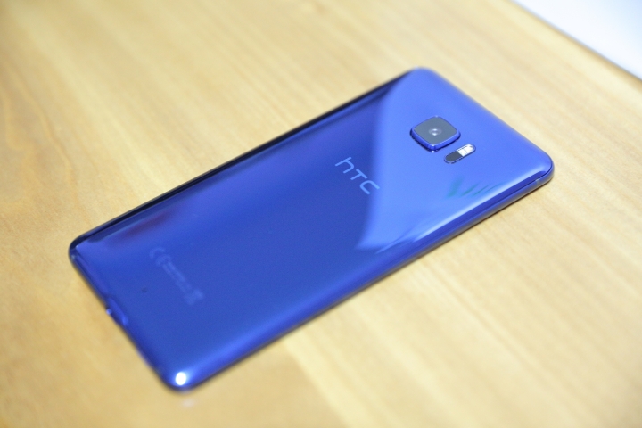 HTC U Ultra 寶石藍開箱 質感非凡!!