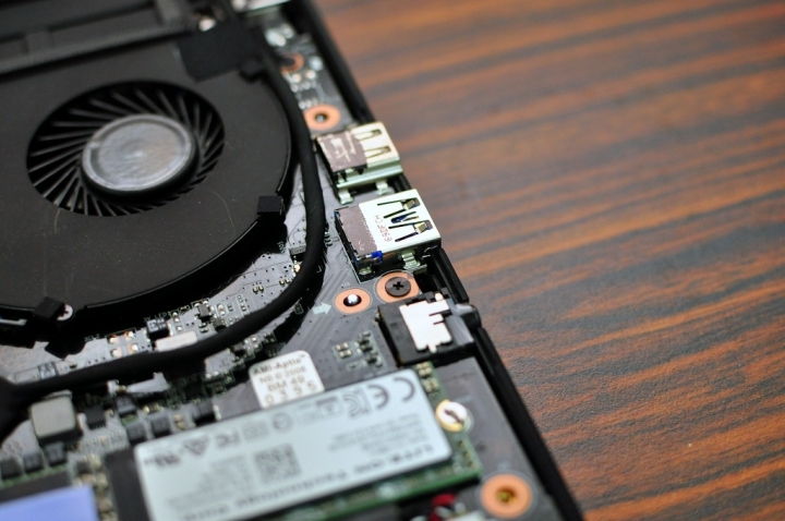 GIGABYTE Aero14 V7,搭載Kaby Lake CPU測試首發