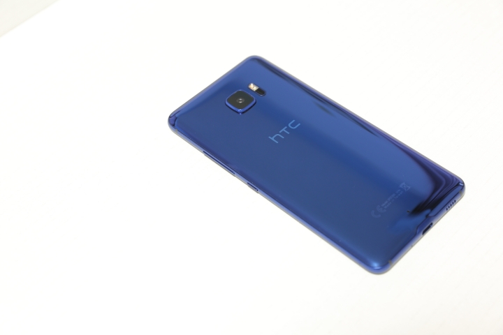 HTC U Ultra 寶石藍開箱 質感非凡!!