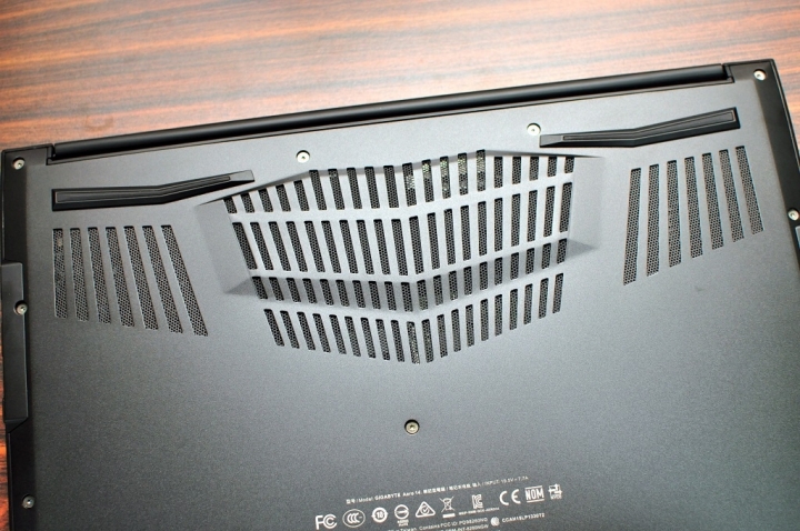GIGABYTE Aero14 V7,搭載Kaby Lake CPU測試首發