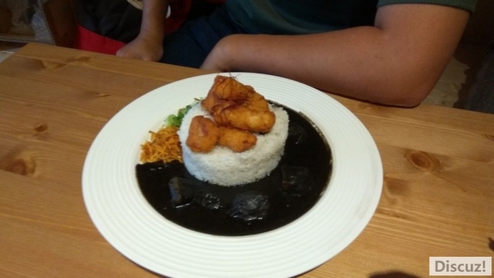 (鹽埕區)(嚐鮮)攝飲動漫主題餐廳