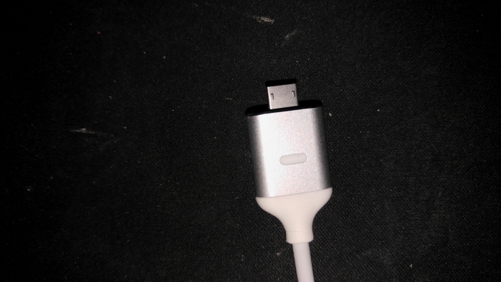 歐肯得OKDr. Magneto 磁吸充電線 開箱