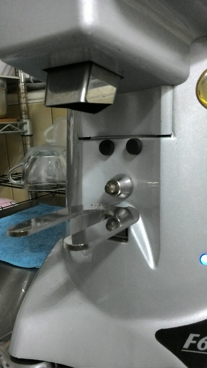 無痛升級營業用 64mm 平刀 FIORENZATO F64E (F5升級) 超懶惰開箱 , 2017年過年期間更新