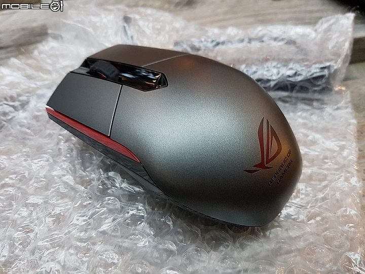 有RGB鍵盤的GTX1050TI遊戲筆電 ASUS ROG Strix GL553VE