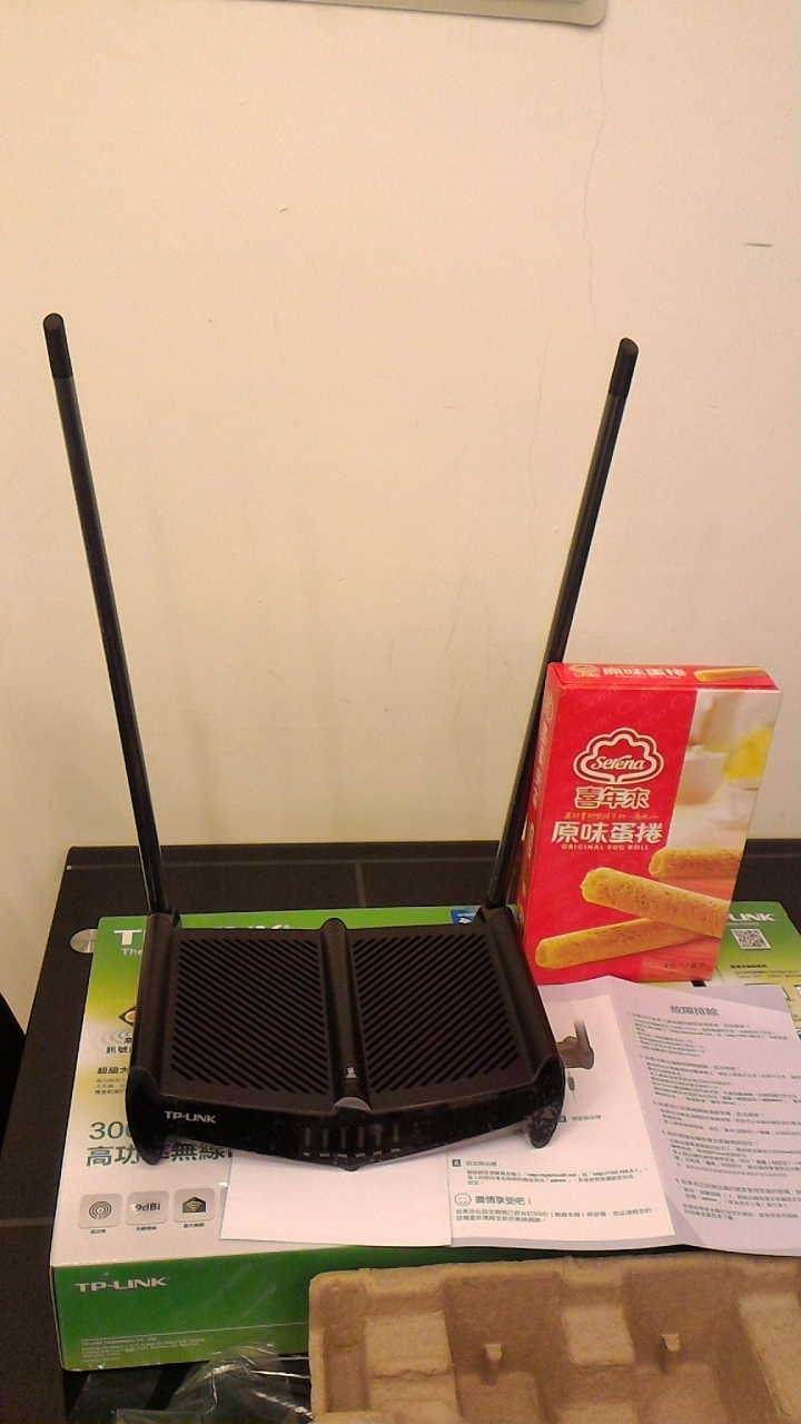 【開箱】TP-LINK TL-WR841HP給你滿滿的大！訊！號！