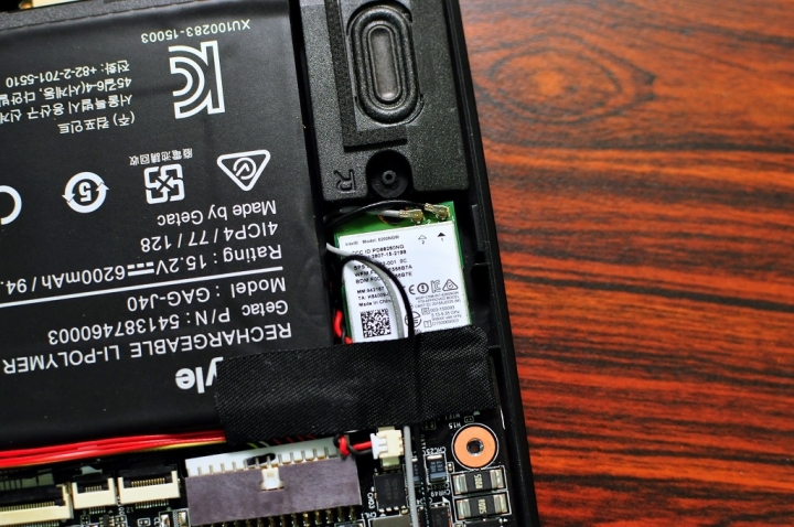 GIGABYTE Aero14 V7,搭載Kaby Lake CPU測試首發