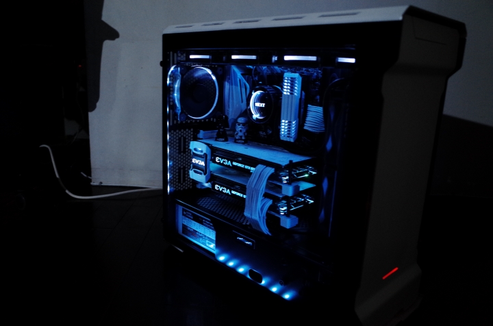 【電腦組件MOD】黑與白的強迫症 Phanteks ENTHOO EVOLV ATX Tempered Glass