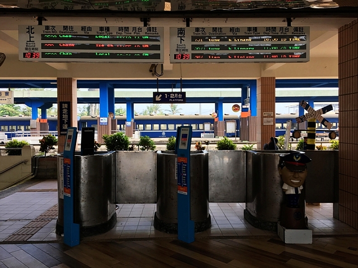 20161201~1215 阿里山、墾丁、綠島、武嶺放空之旅 (三) 高雄、墾丁、台東