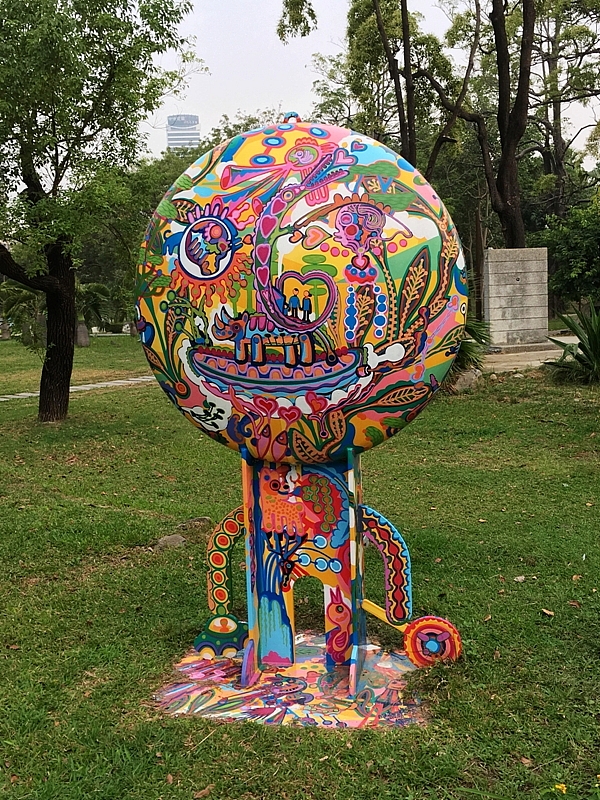 20161201~1215 阿里山、墾丁、綠島、武嶺放空之旅 (三) 高雄、墾丁、台東