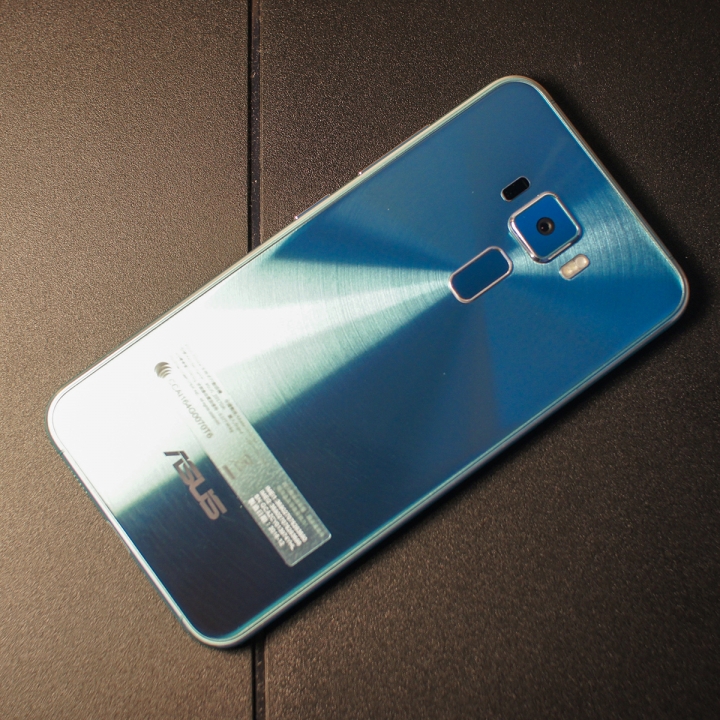 ZenFone 3 ZE520KL 莎朵霓綠小開箱