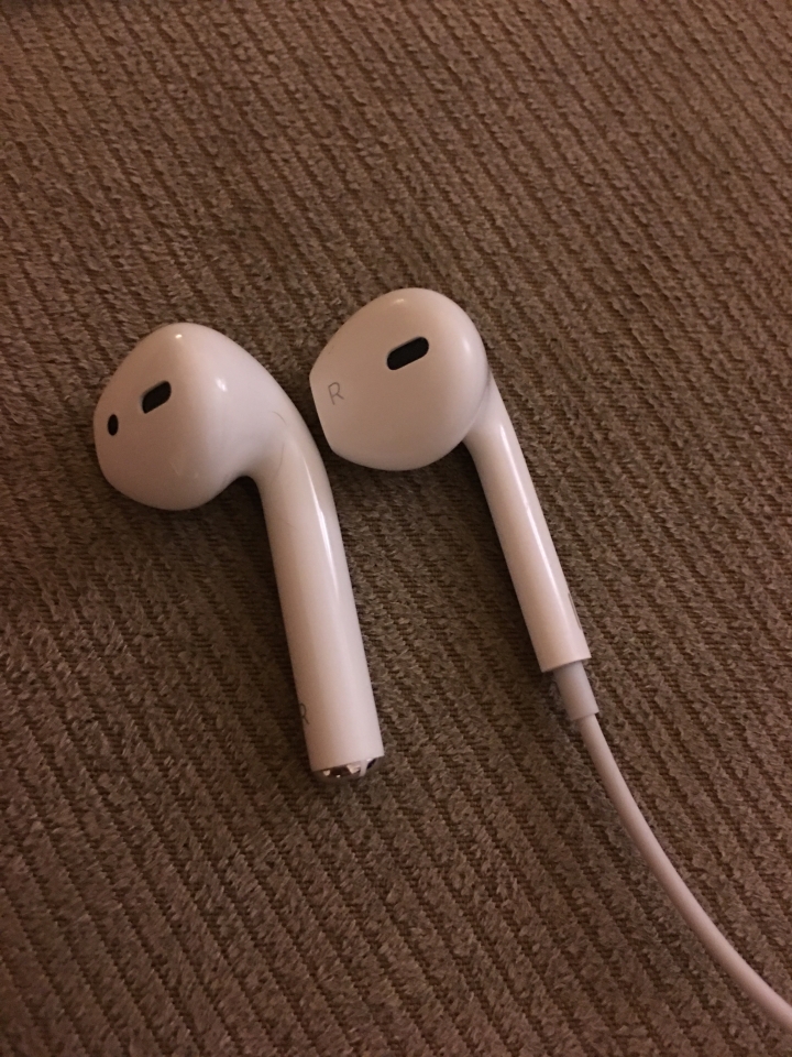 AirPods 開箱