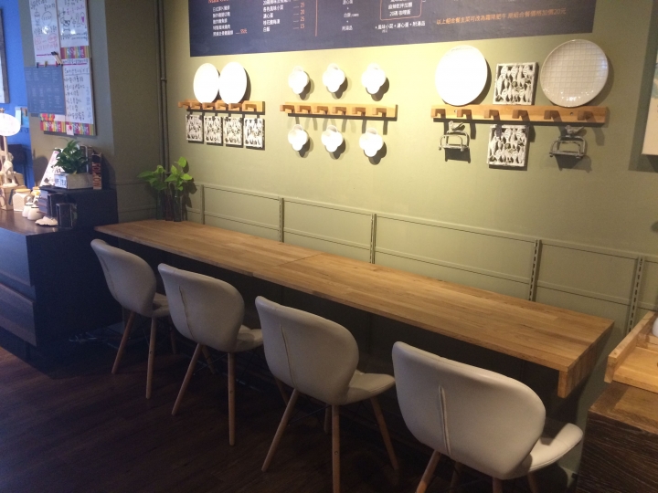 【台北中山】南京東路 20碼 Bread & Noodle 超平價套餐98元起