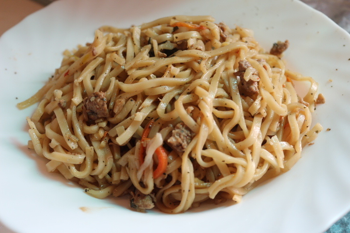 (宅配美食)明誠炒米粉-高雄美食 接單現做手工炒麵、米粉、肉燥飯