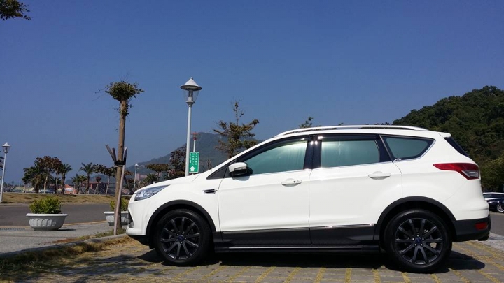 遲來半年的開箱 KUGA CG + 窮人的低調升級歷程 文+圖 有點多