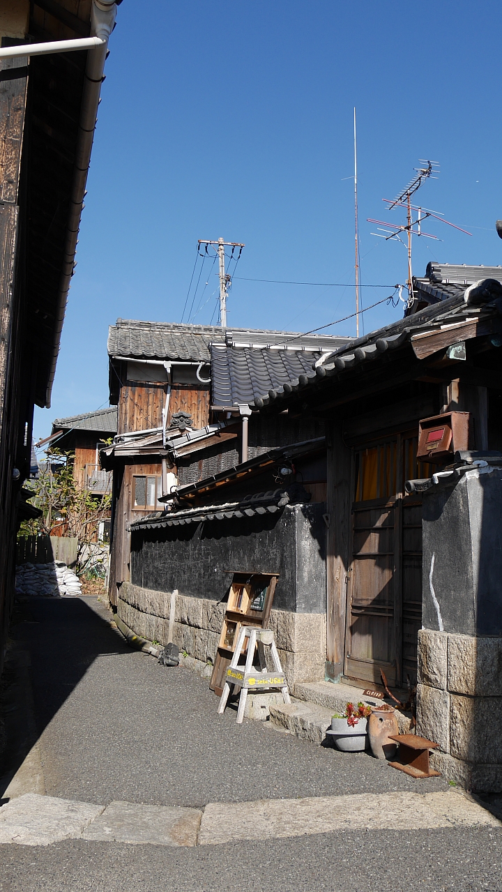 由日本岡山縣 "宇野" 出發 航向那未知的.........!!!