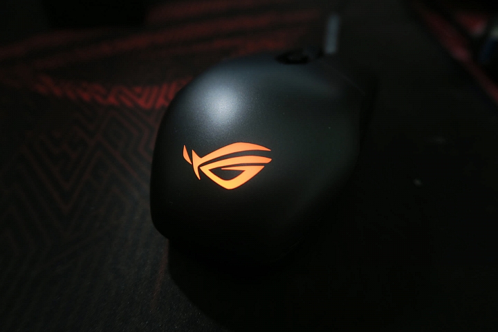 入門好用的ROG Strix Impact使用心得