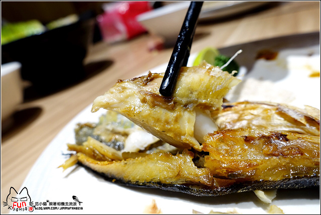 【新竹】魚町丼飯(東大店),CP高平價消費料多食材鮮美又好吃,值得再訪的口袋名單,平日用餐小雀幸天婦羅第二份只要,不點實在對不起自己,錯過你就藍瘦香菇了
