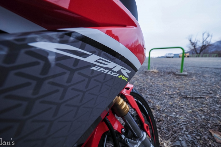 5分鐘看車系列 HONDA-CBR250RR 華語圈第一手試駕報導