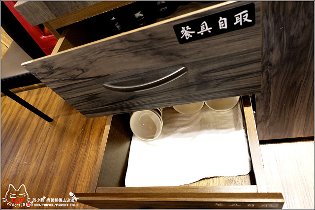 【新竹】魚町丼飯(東大店),CP高平價消費料多食材鮮美又好吃,值得再訪的口袋名單,平日用餐小雀幸天婦羅第二份只要,不點實在對不起自己,錯過你就藍瘦香菇了