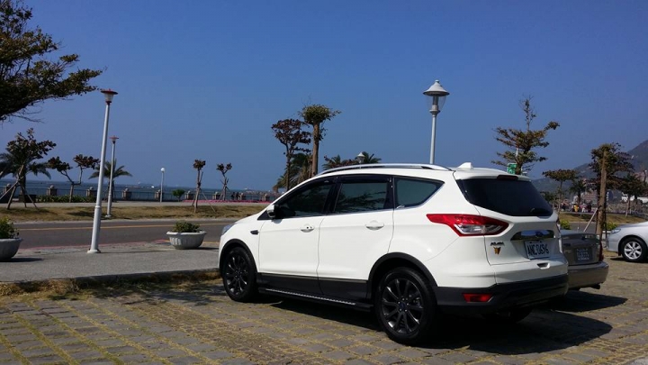 遲來半年的開箱 KUGA CG + 窮人的低調升級歷程 文+圖 有點多