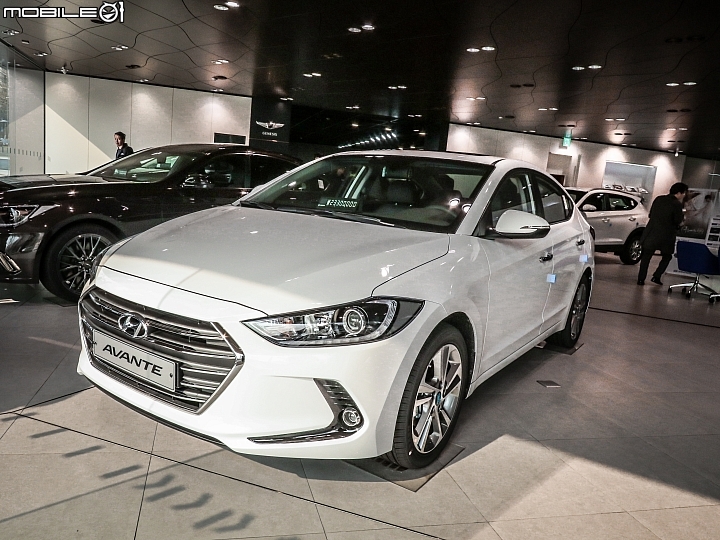 向神車宣戰 Hyundai New Elantra韓國搶先體驗 國產ESP循跡、六顆安全氣囊全車系標配