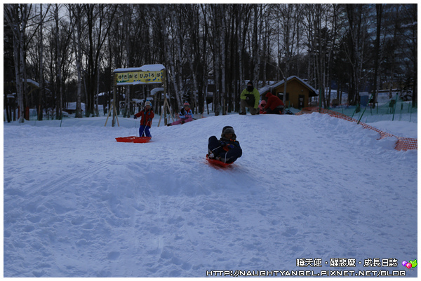 【北海道滑雪樂】富良野滑雪場Family Snow Land、雪上汽艇、香蕉船玩到爽,森林裡尋找小精靈